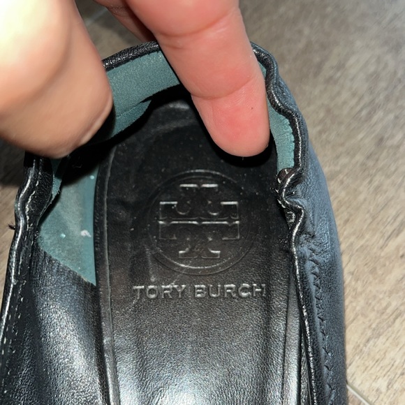 TORY BURCH FLATS SIZE 9.5  BLACK - Picture 3 of 9